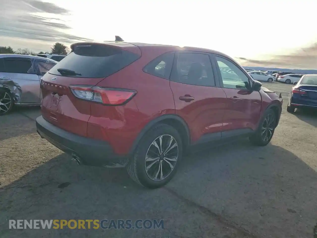 3 Photograph of a damaged car 1FMCU0G65MUA23571 FORD ESCAPE 2021