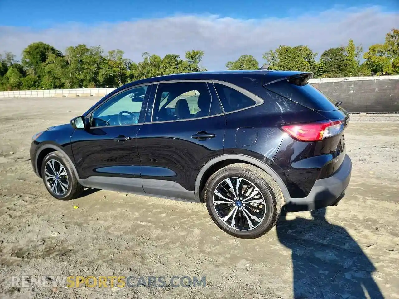 2 Photograph of a damaged car 1FMCU0G65MUA28110 FORD ESCAPE 2021