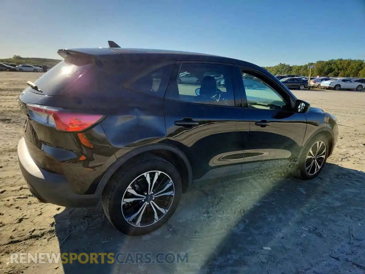 3 Photograph of a damaged car 1FMCU0G65MUA28110 FORD ESCAPE 2021
