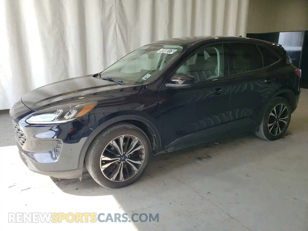 1 Photograph of a damaged car 1FMCU0G65MUA46963 FORD ESCAPE 2021