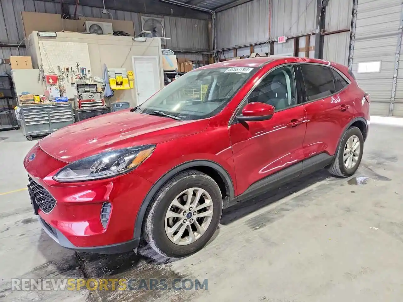 1 Photograph of a damaged car 1FMCU0G65MUB18695 FORD ESCAPE 2021