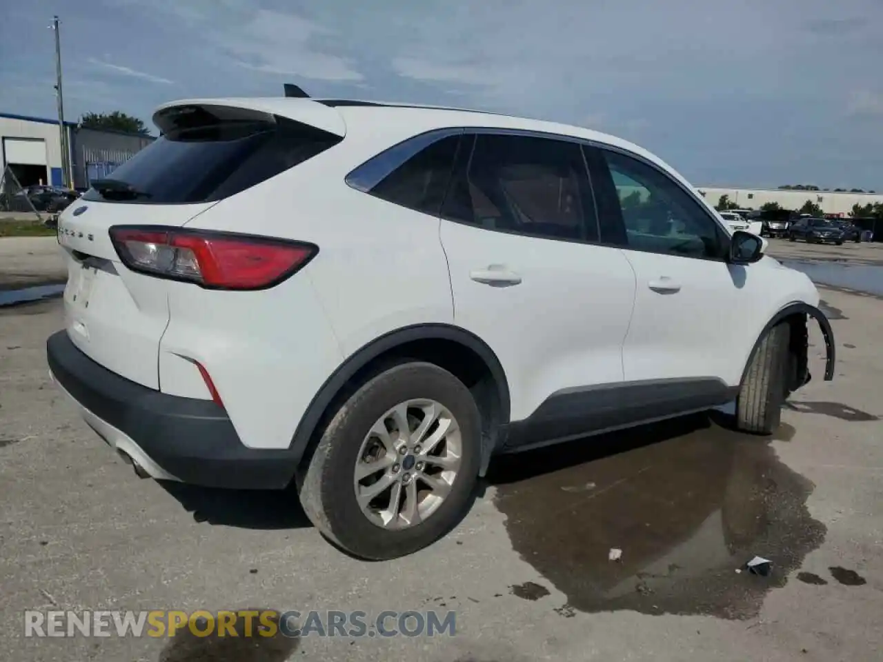 3 Photograph of a damaged car 1FMCU0G66MUA33509 FORD ESCAPE 2021