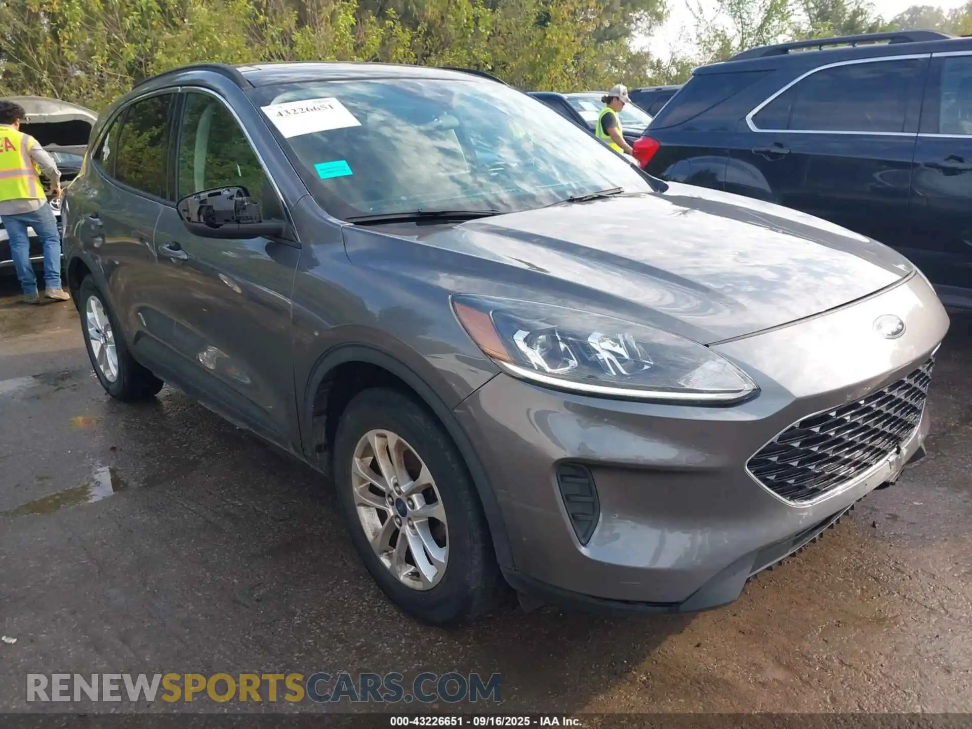 1 Photograph of a damaged car 1FMCU0G66MUA48009 FORD ESCAPE 2021