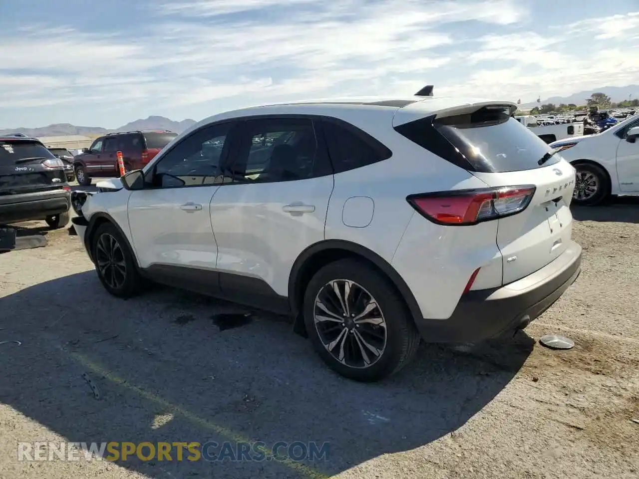 2 Photograph of a damaged car 1FMCU0G67MUB29424 FORD ESCAPE 2021