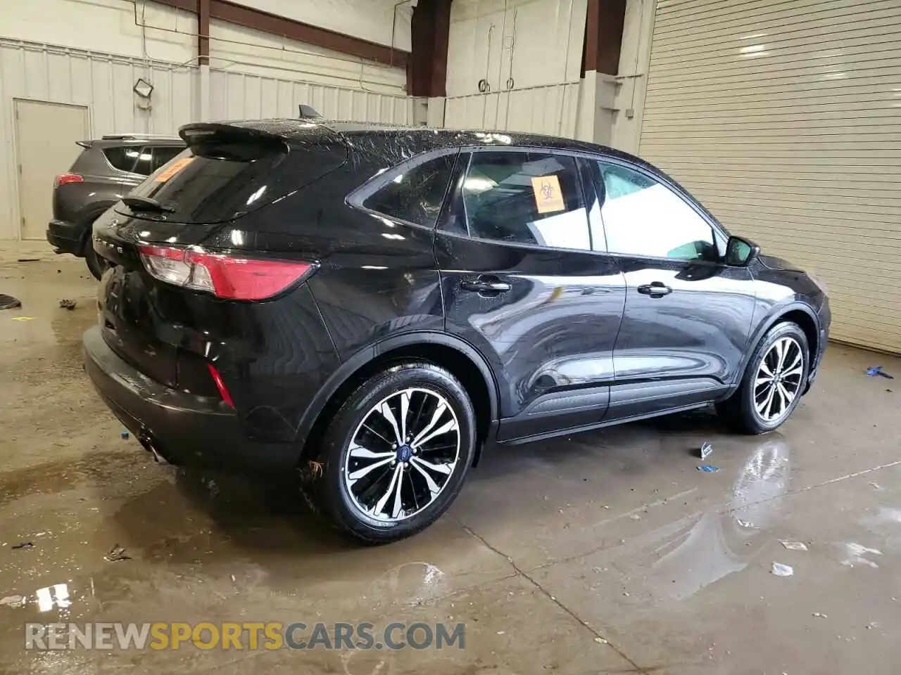 3 Photograph of a damaged car 1FMCU0G67MUB34221 FORD ESCAPE 2021
