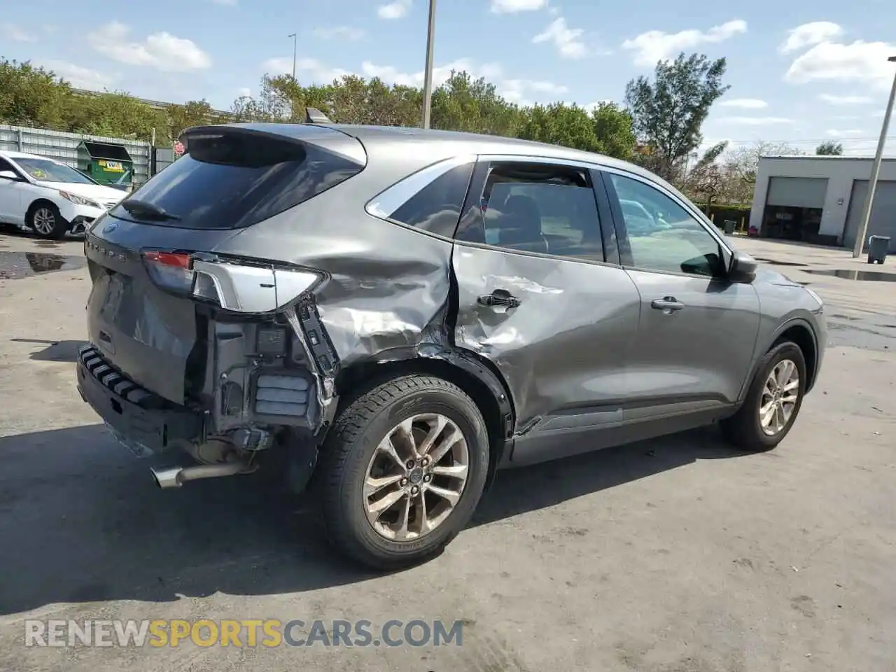 3 Photograph of a damaged car 1FMCU0G67MUB34266 FORD ESCAPE 2021