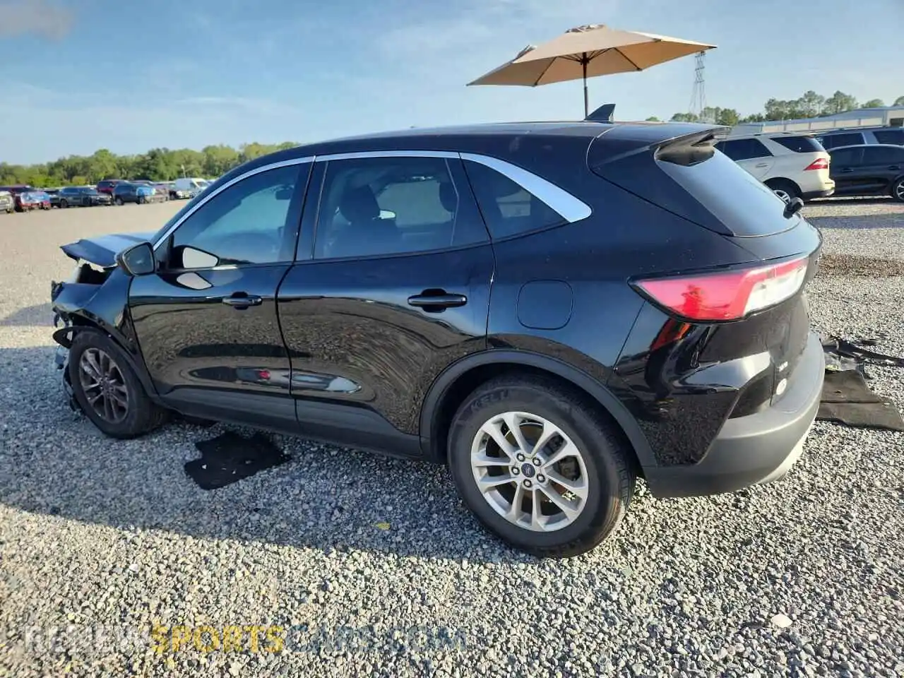 3 fotografías del automóvil dañado 1FMCU0G68MUB24152 FORD ESCAPE 2021