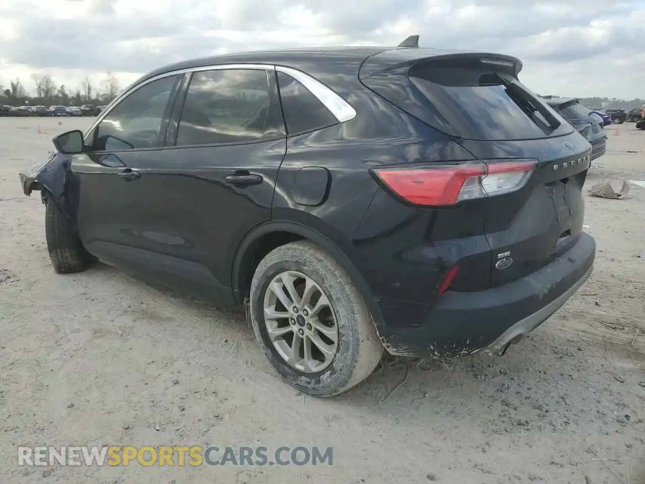 2 Photograph of a damaged car 1FMCU0G69MUA99066 FORD ESCAPE 2021