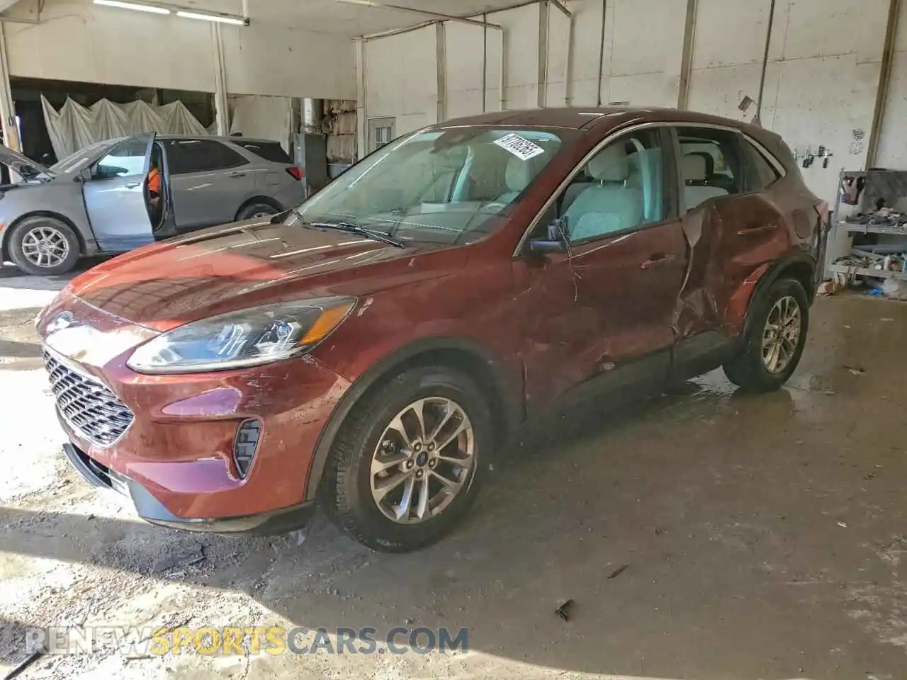 1 Photograph of a damaged car 1FMCU0G6XMUA30192 FORD ESCAPE 2021