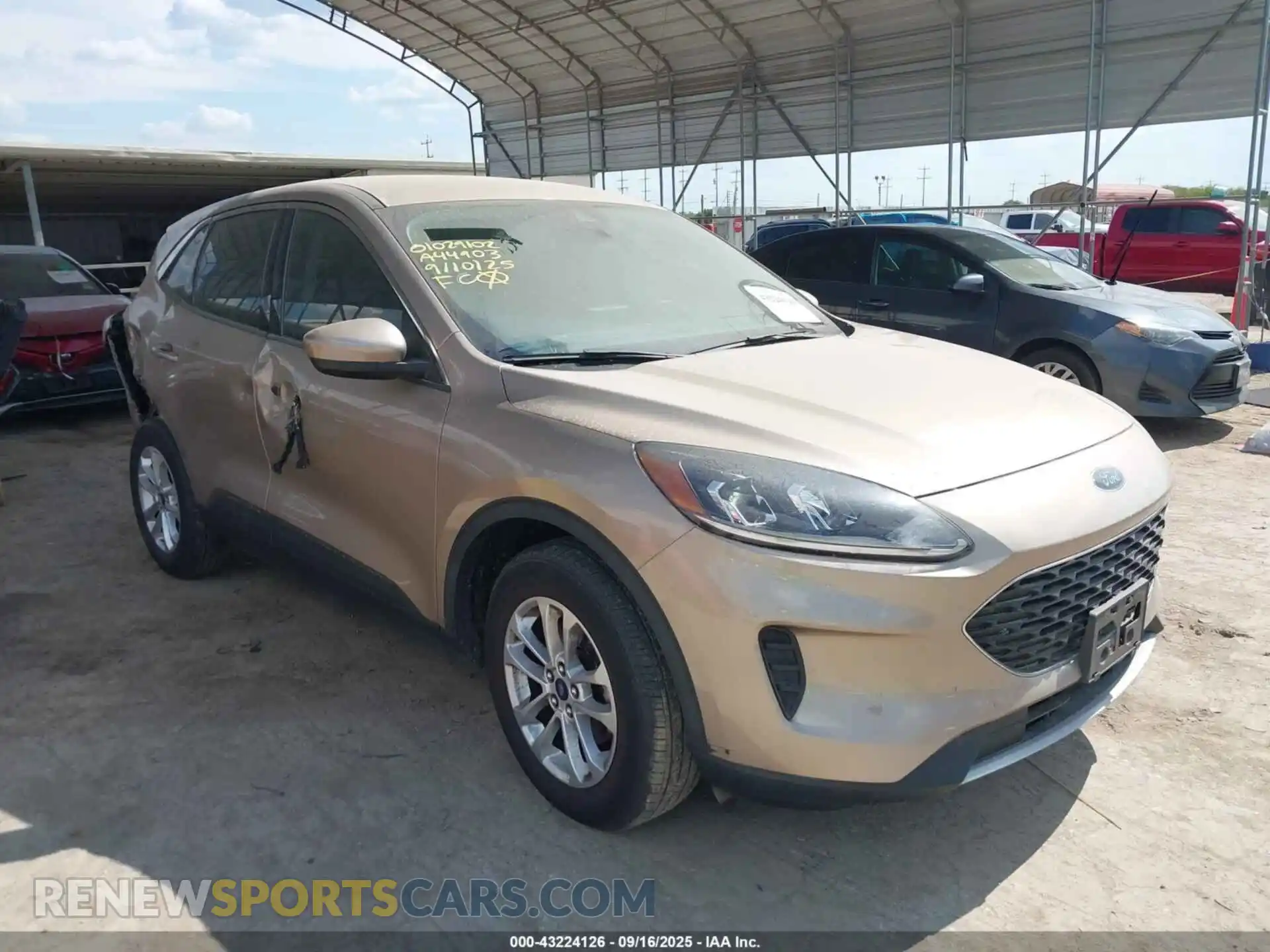 1 Photograph of a damaged car 1FMCU0G6XMUA44903 FORD ESCAPE 2021