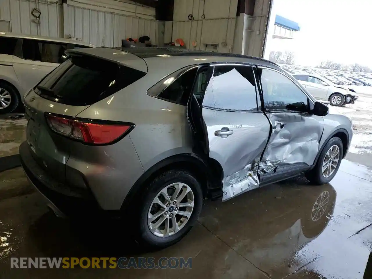 3 Photograph of a damaged car 1FMCU0G6XMUA49731 FORD ESCAPE 2021