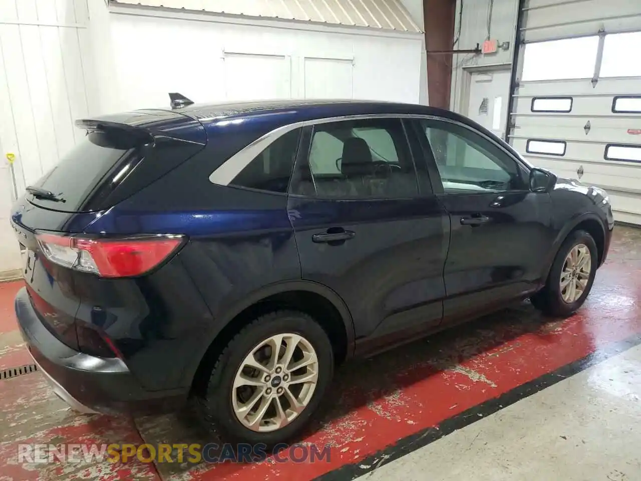 3 Photograph of a damaged car 1FMCU0G6XMUA67758 FORD ESCAPE 2021