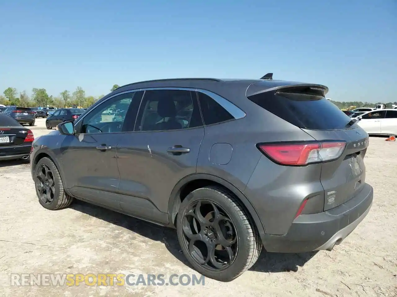 2 Photograph of a damaged car 1FMCU0H63MUB27782 FORD ESCAPE 2021
