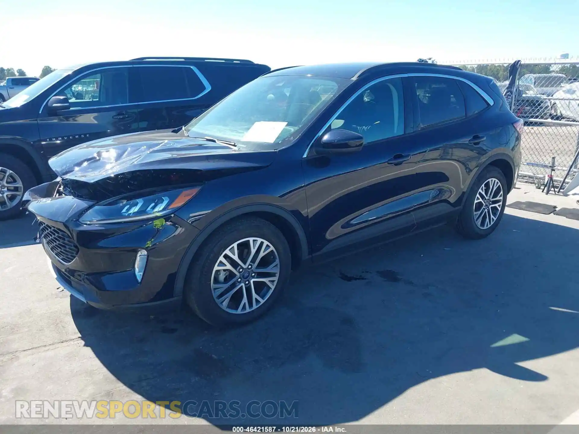 2 fotografías del automóvil dañado 1FMCU0H64MUA21681 FORD ESCAPE 2021