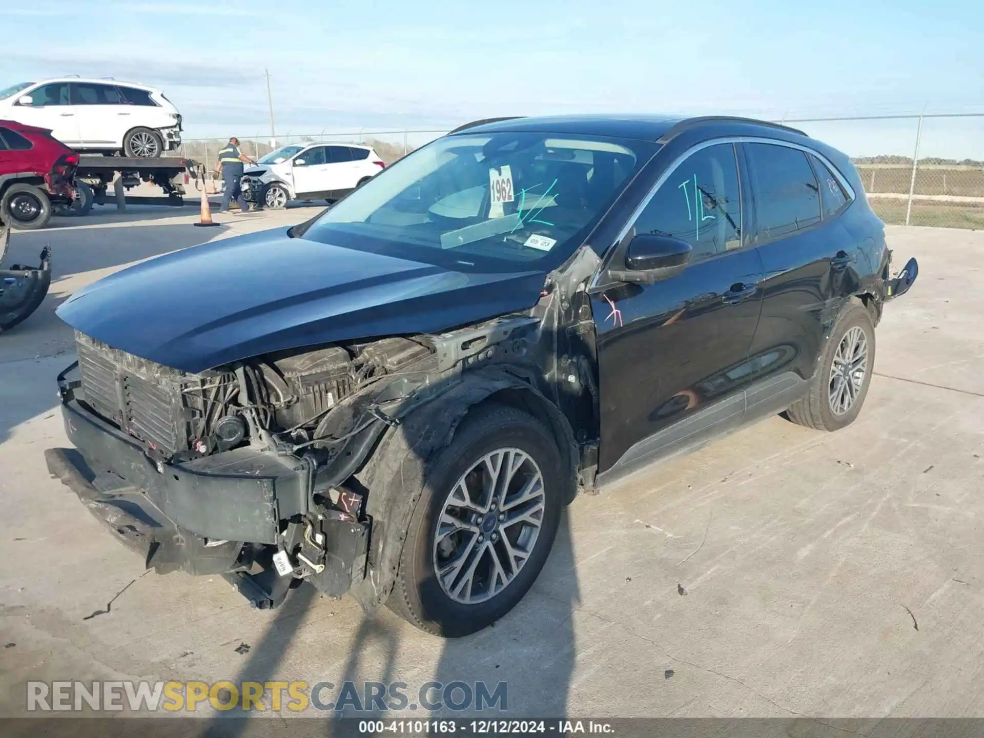 2 Photograph of a damaged car 1FMCU0H65MUA18773 FORD ESCAPE 2021