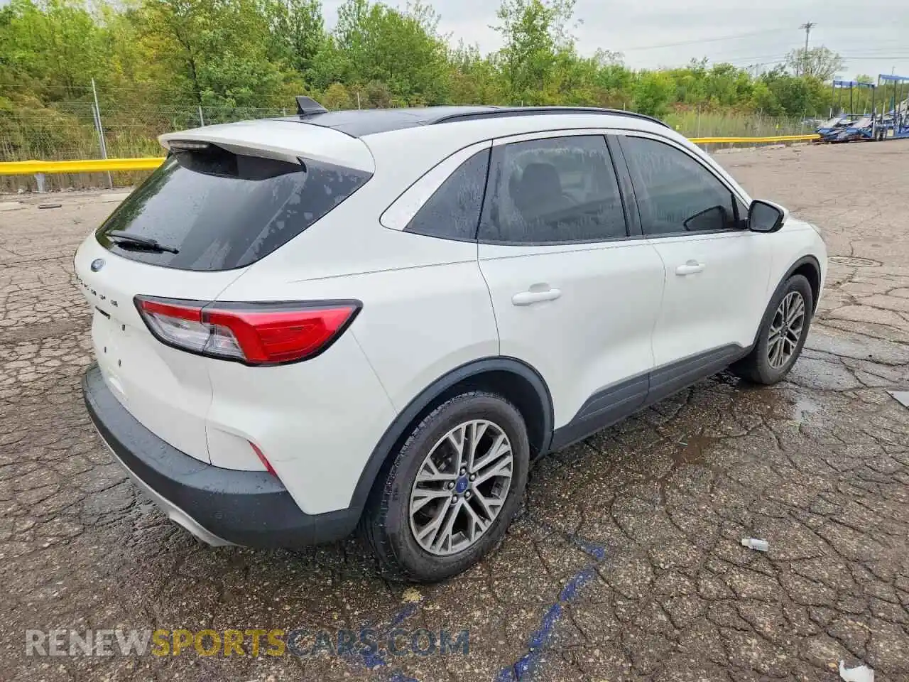 3 fotografías del automóvil dañado 1FMCU0H67MUB05025 FORD ESCAPE 2021