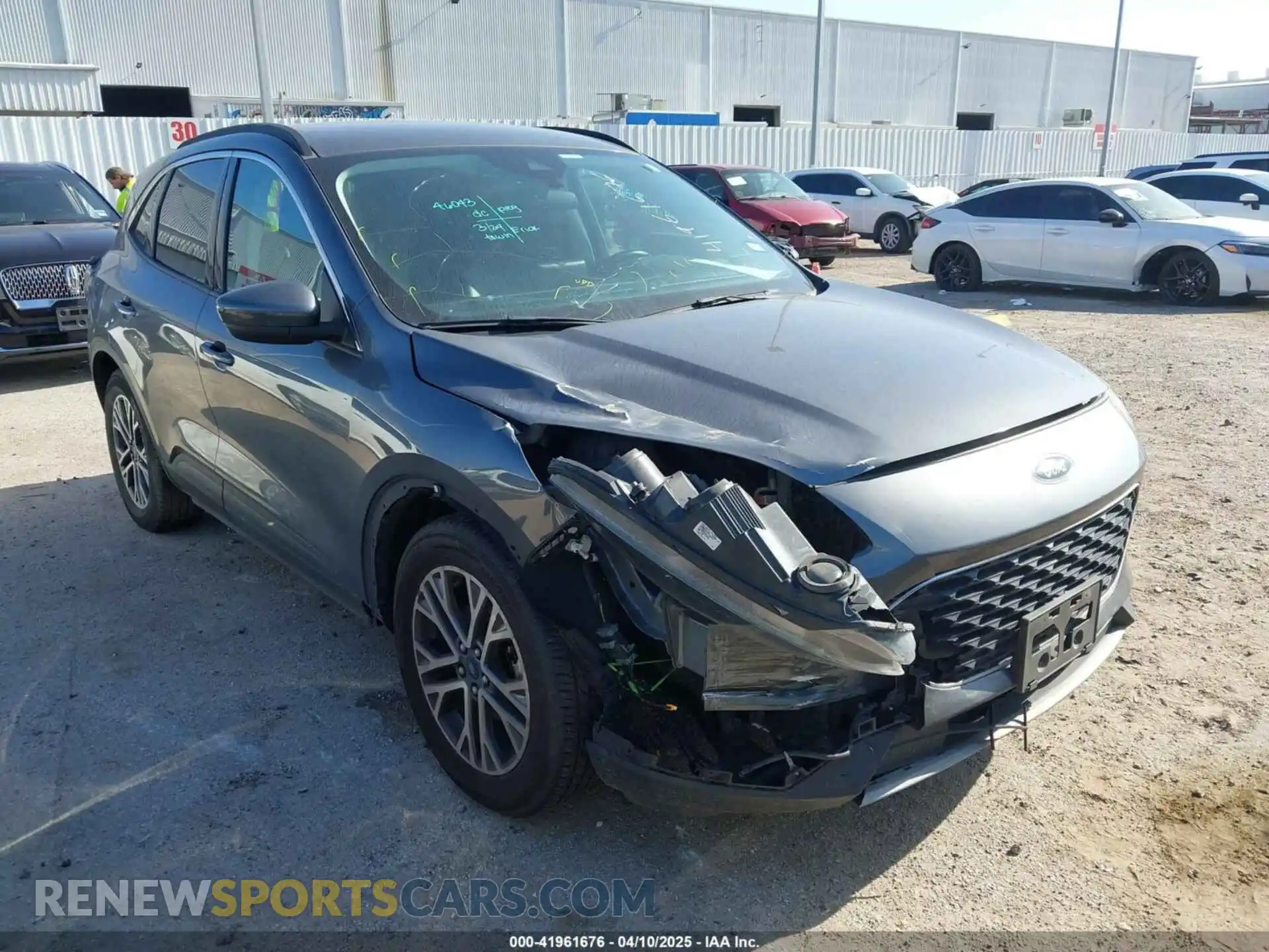 1 Photograph of a damaged car 1FMCU0H68MUA09727 FORD ESCAPE 2021