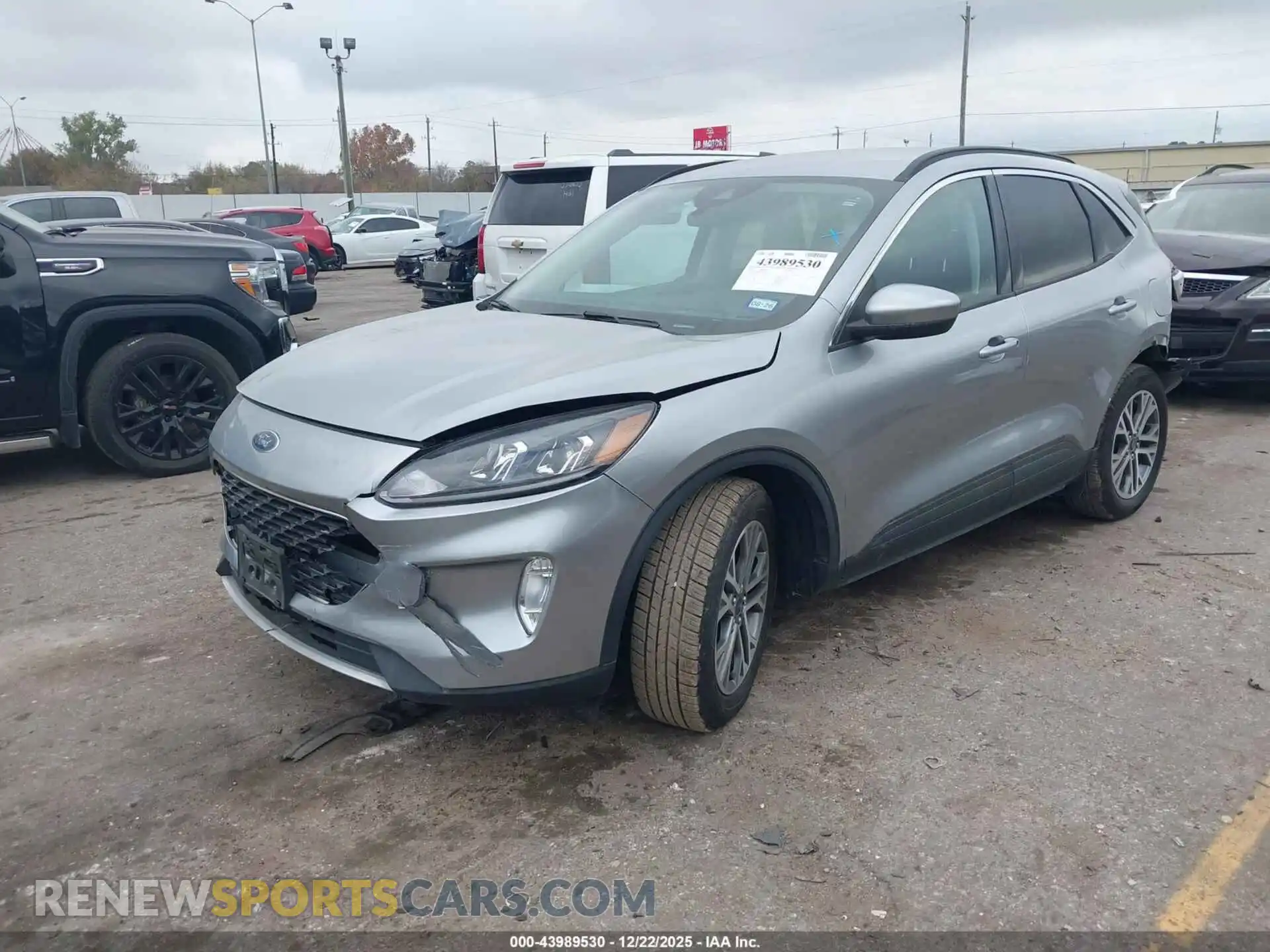 2 fotografías del automóvil dañado 1FMCU0H69MUA25726 FORD ESCAPE 2021