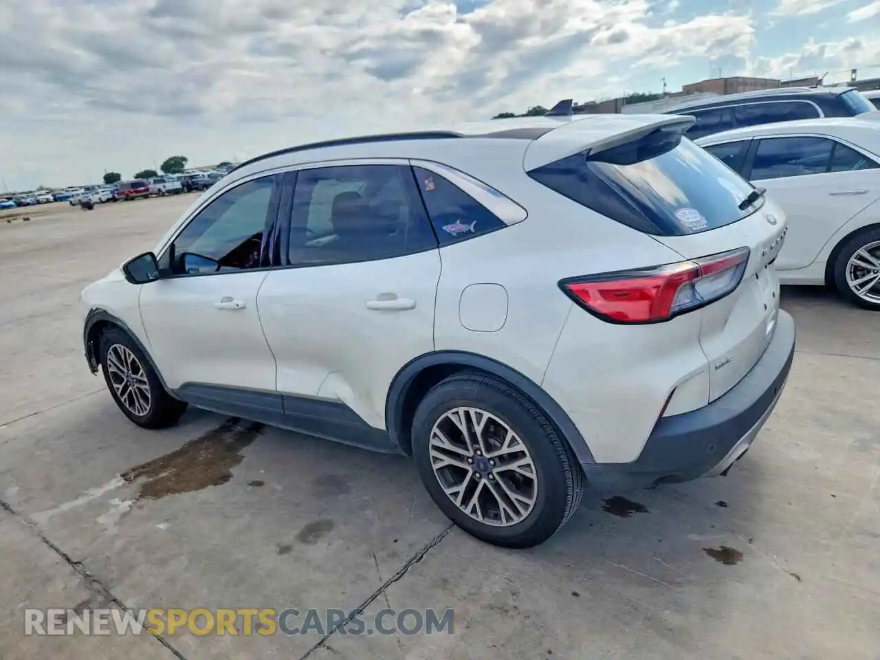 2 Фотография поврежденного автомобиля 1FMCU0H69MUA57625 FORD ESCAPE 2021