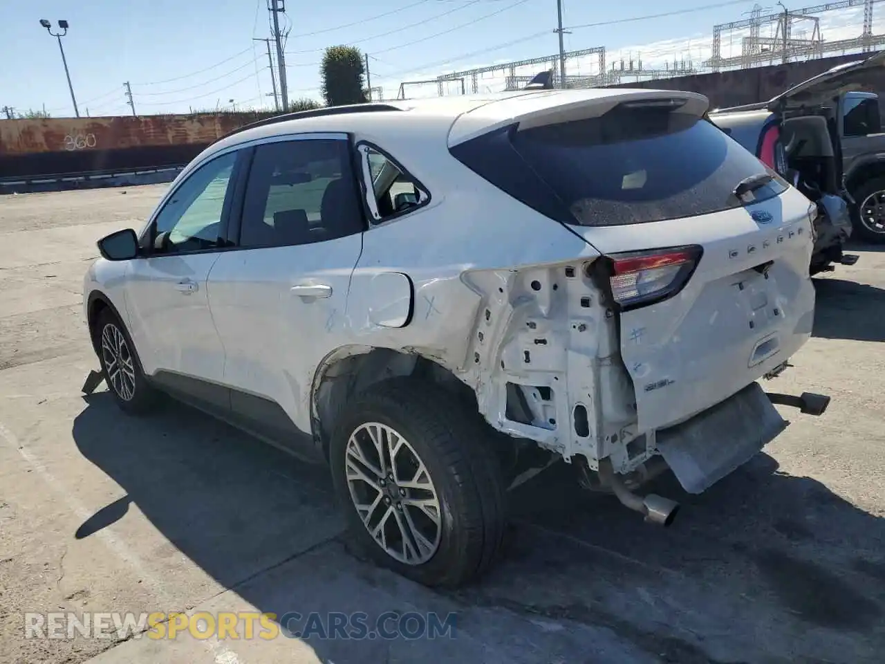 2 Photograph of a damaged car 1FMCU0H6XMUA52658 FORD ESCAPE 2021