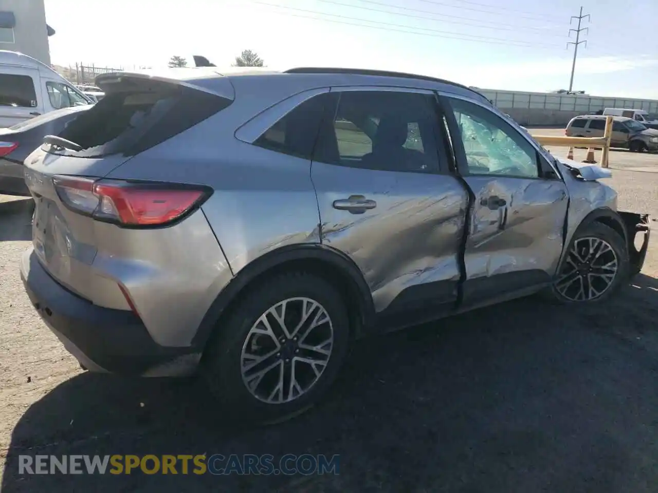 3 Photograph of a damaged car 1FMCU0H6XMUA57181 FORD ESCAPE 2021