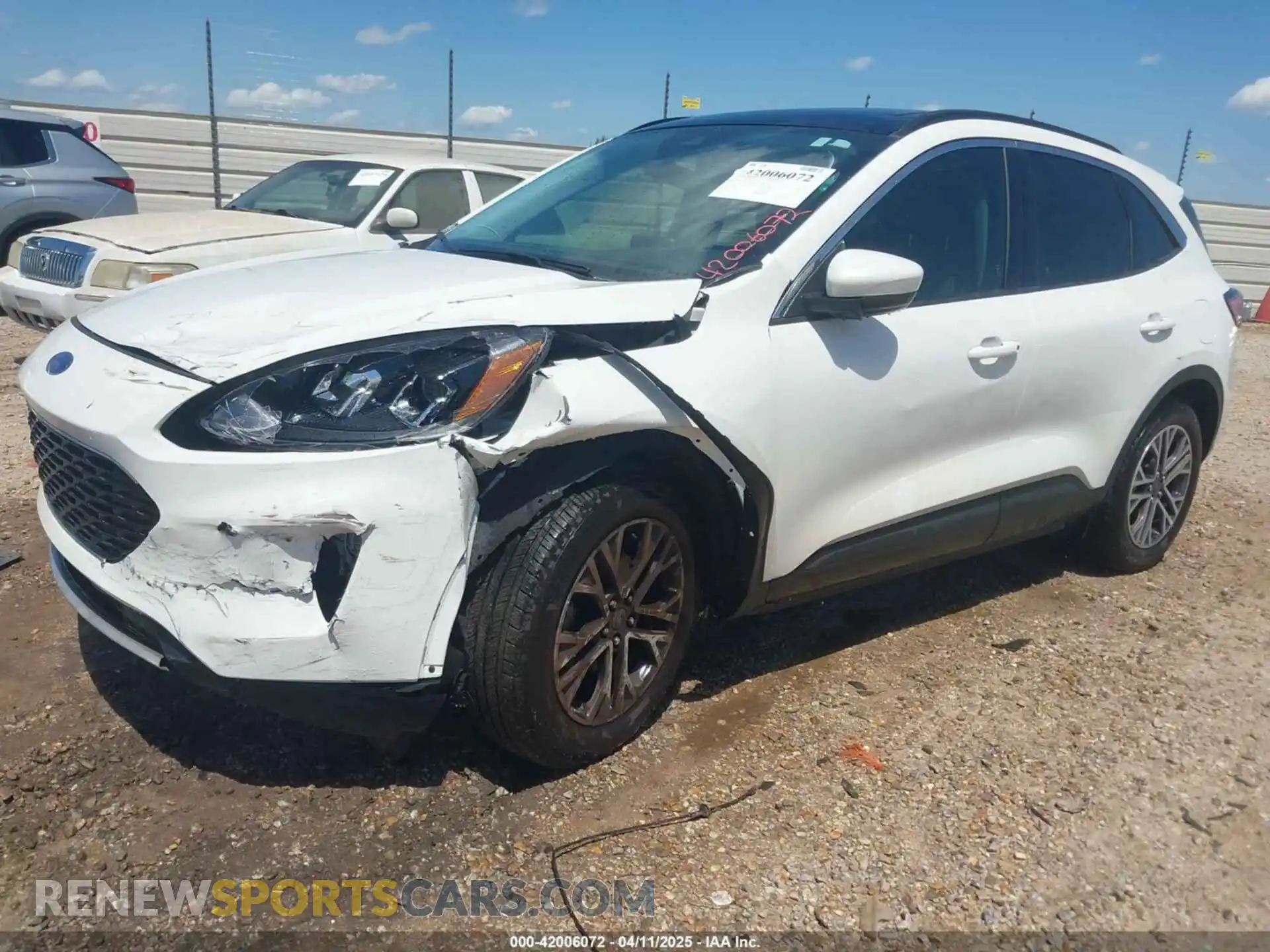 2 Photograph of a damaged car 1FMCU0H6XMUB09537 FORD ESCAPE 2021