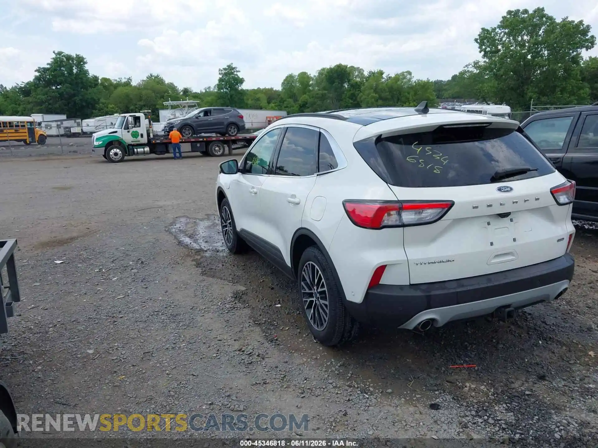 3 Photograph of a damaged car 1FMCU0LZ1MUA60570 FORD ESCAPE 2021