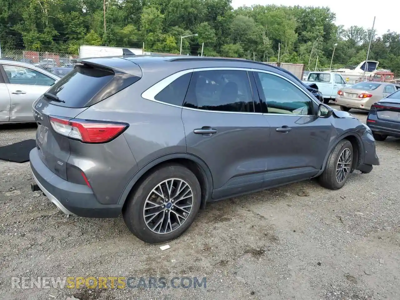 3 Photograph of a damaged car 1FMCU0LZ5MUB17076 FORD ESCAPE 2021