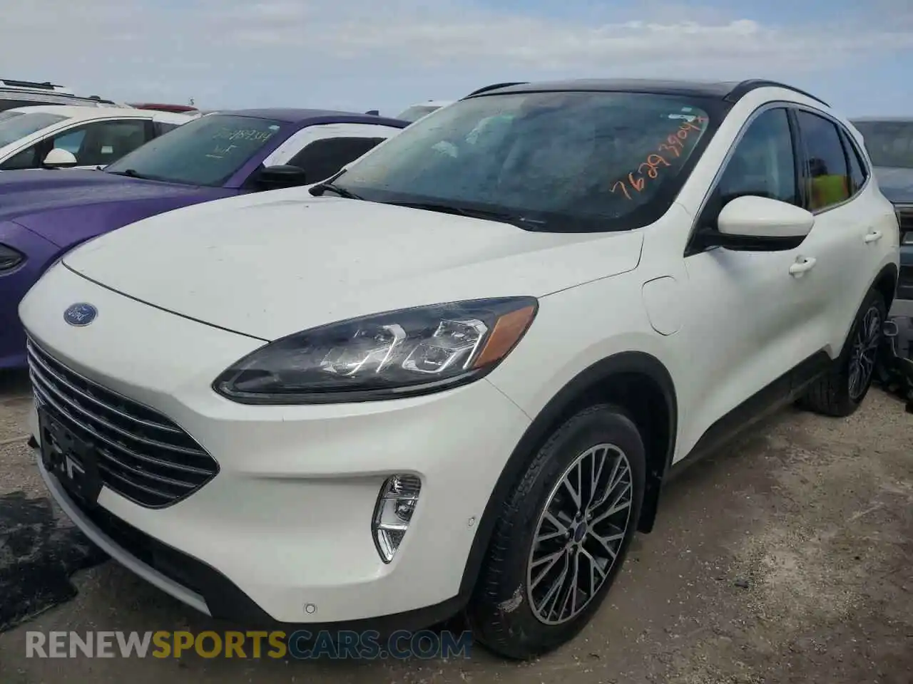1 Фотография поврежденного автомобиля 1FMCU0LZ6MUA53551 FORD ESCAPE 2021