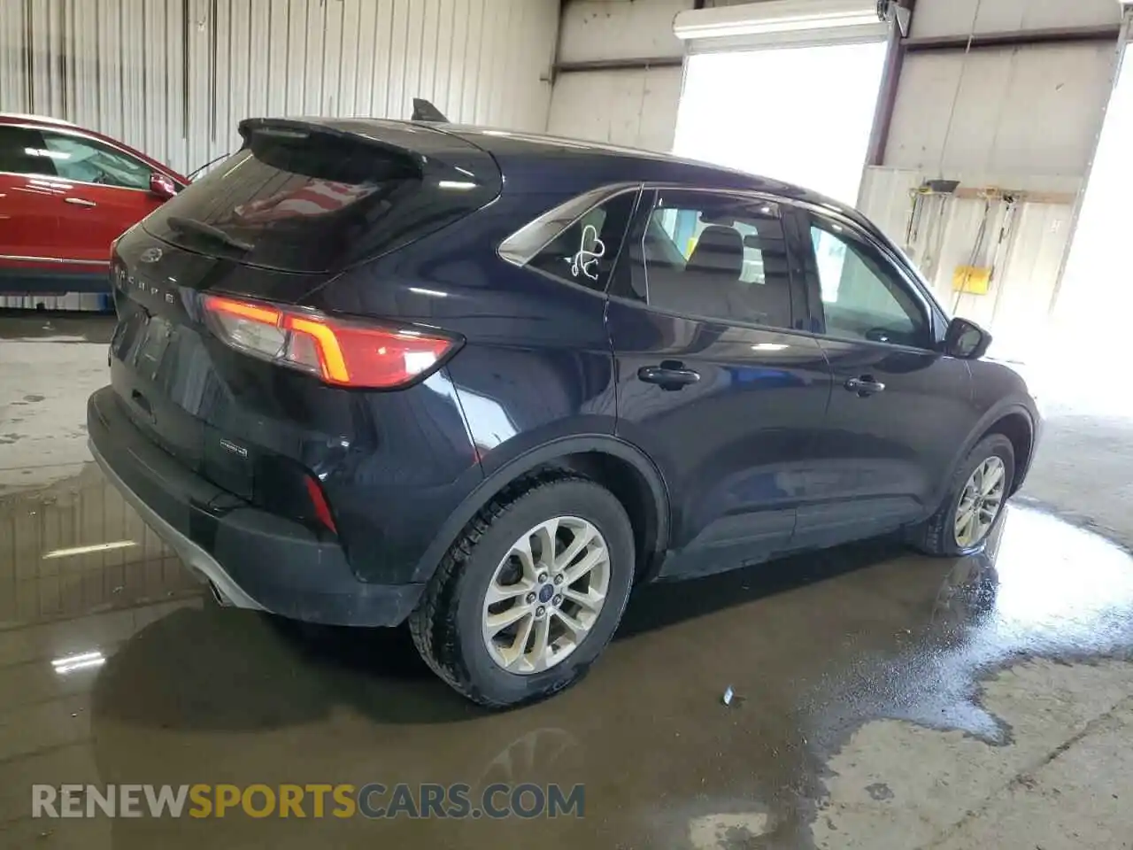 3 Photograph of a damaged car 1FMCU9BZ1MUA09687 FORD ESCAPE 2021