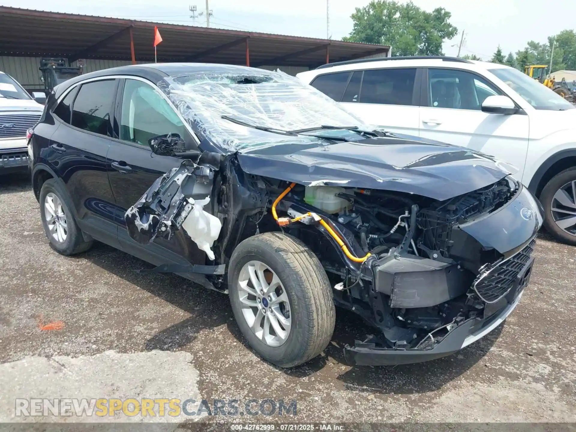 1 Photograph of a damaged car 1FMCU9BZ1MUA40048 FORD ESCAPE 2021