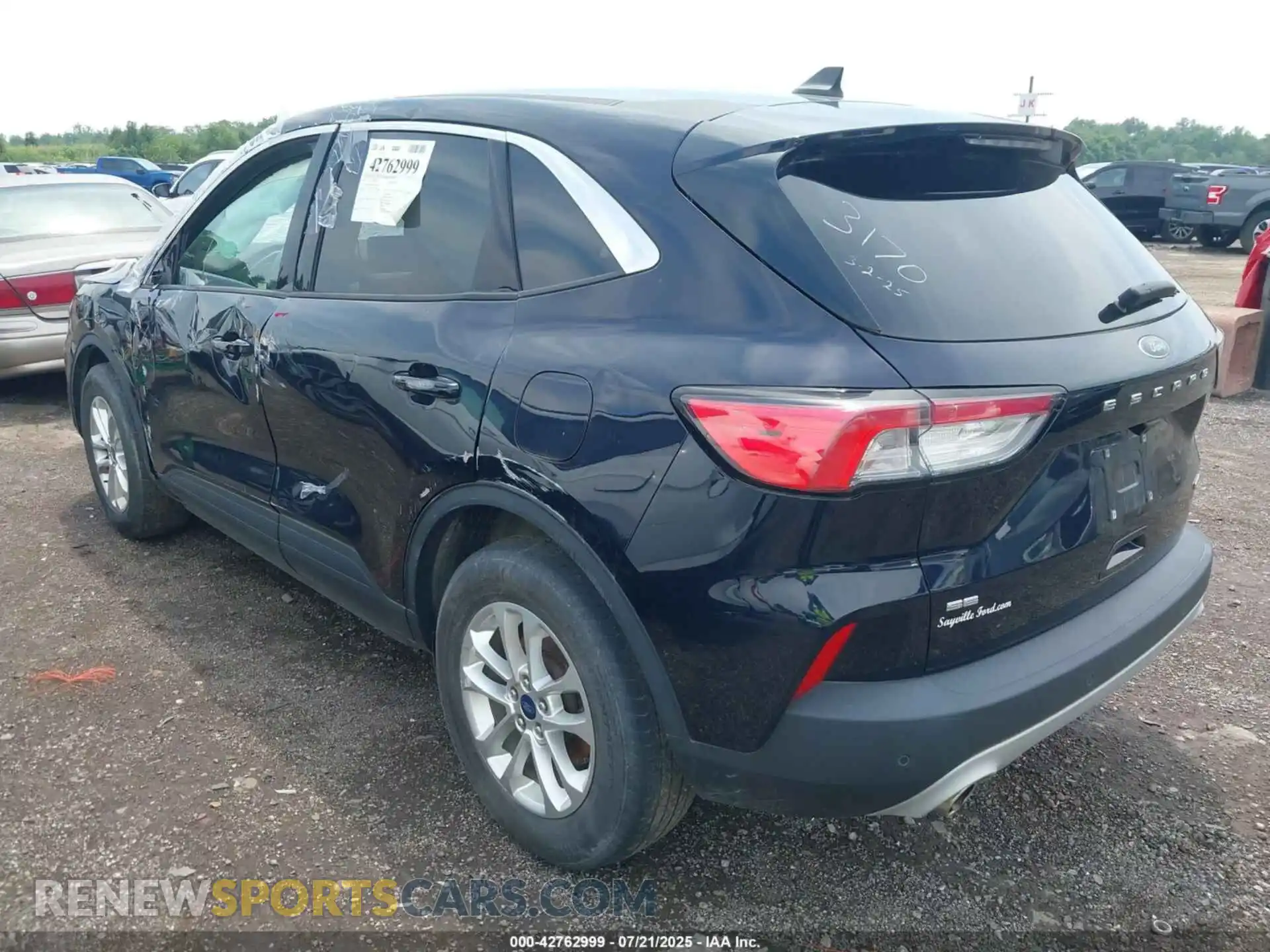3 Photograph of a damaged car 1FMCU9BZ1MUA40048 FORD ESCAPE 2021