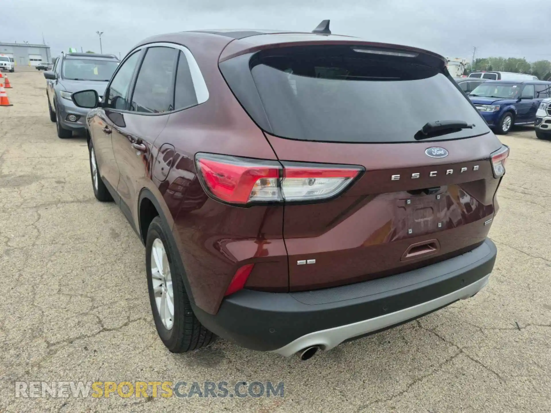 2 Photograph of a damaged car 1FMCU9BZ1MUA53074 FORD ESCAPE 2021