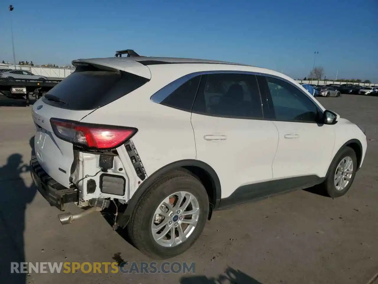 3 Photograph of a damaged car 1FMCU9BZ2MUB03223 FORD ESCAPE 2021