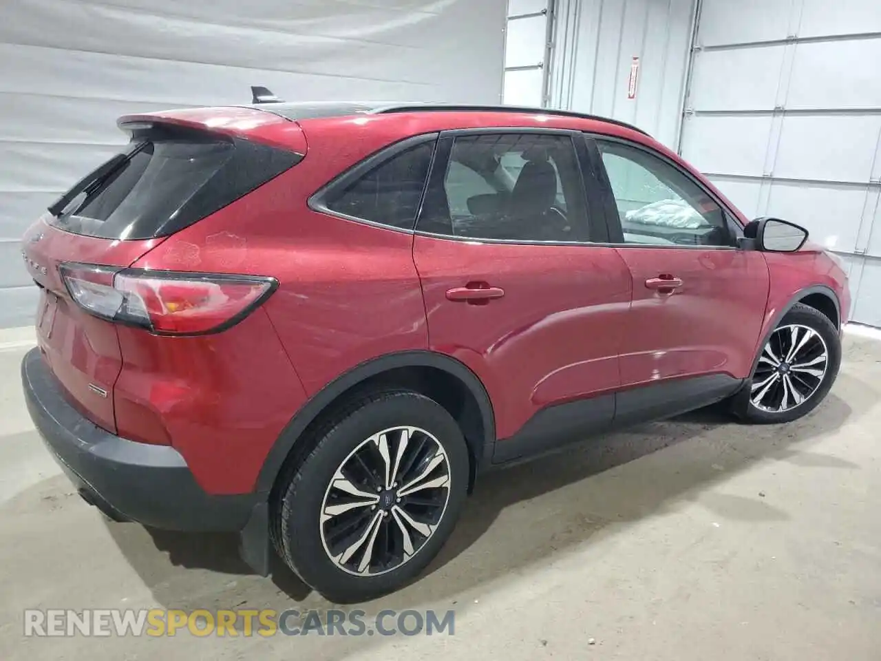 3 Photograph of a damaged car 1FMCU9BZ5MUB12370 FORD ESCAPE 2021