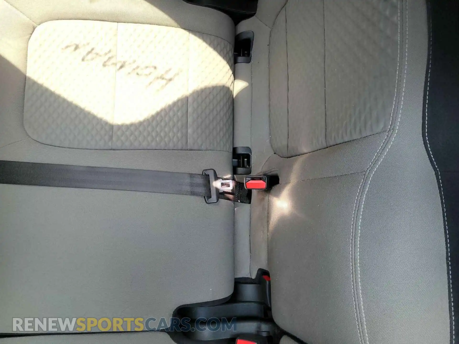 2 fotografías del automóvil dañado 1FMCU9BZ8MUA52830 FORD ESCAPE 2021