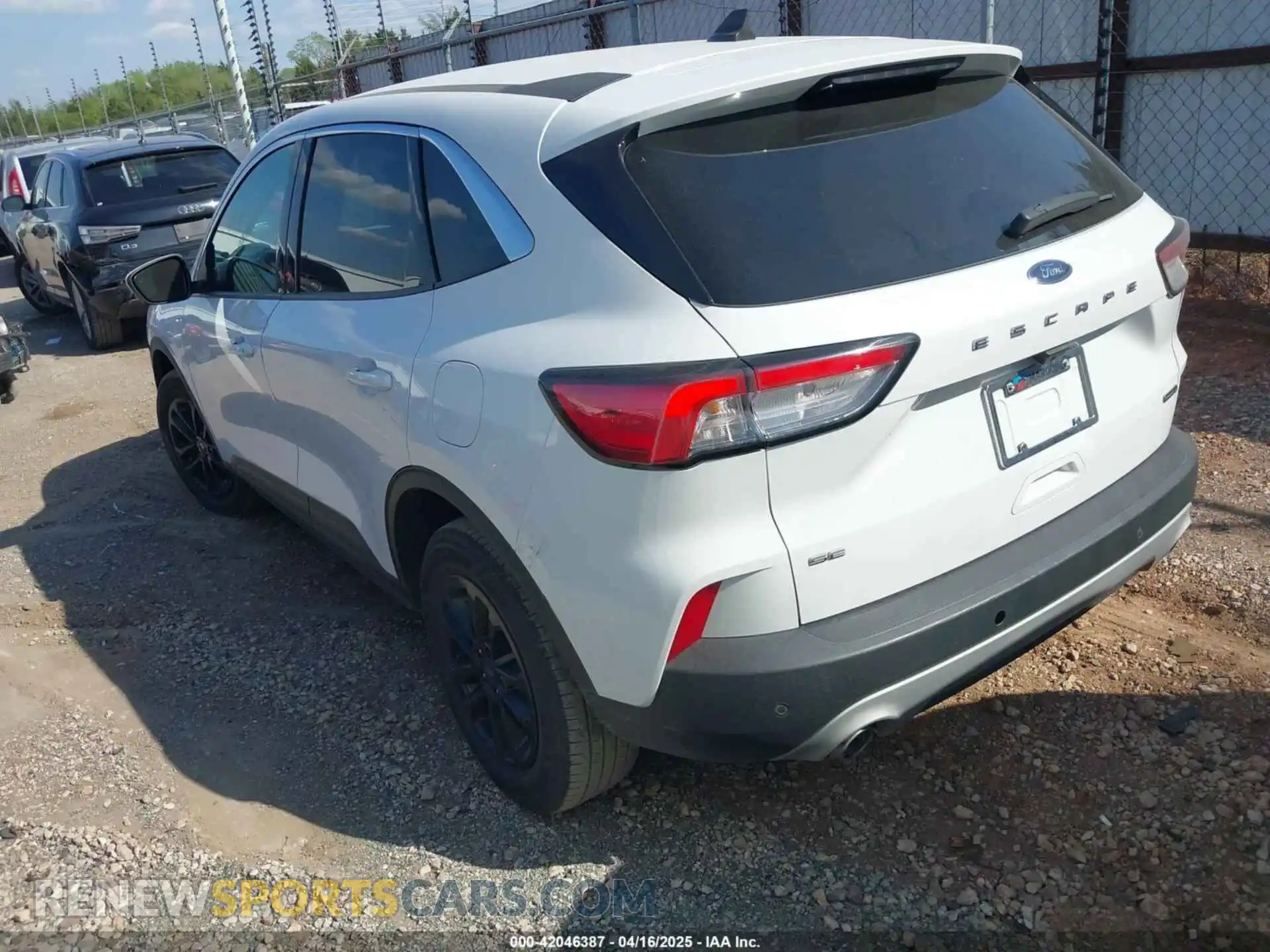 3 Photograph of a damaged car 1FMCU9BZXMUB25986 FORD ESCAPE 2021
