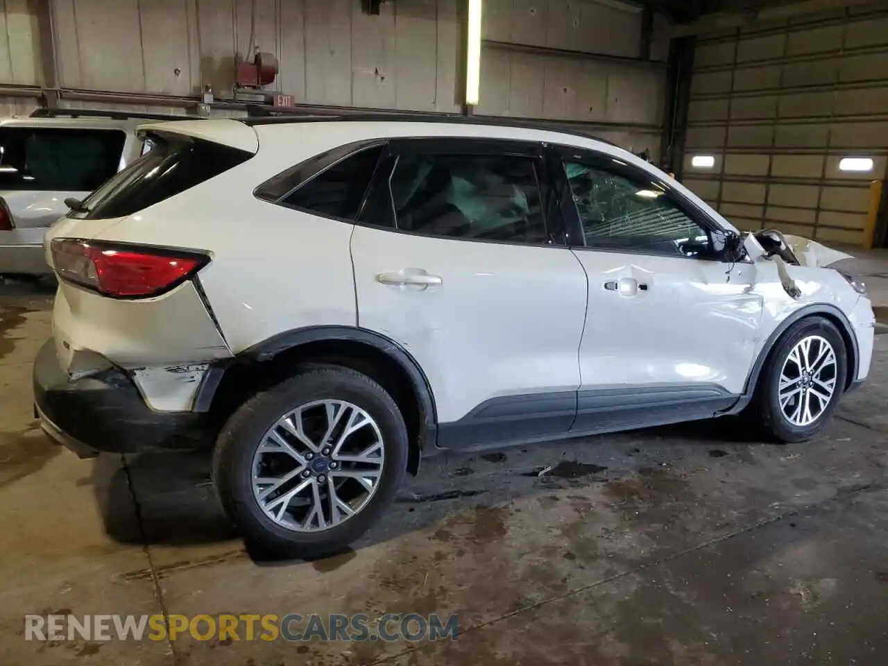 3 Photograph of a damaged car 1FMCU9CZ2MUA17151 FORD ESCAPE 2021