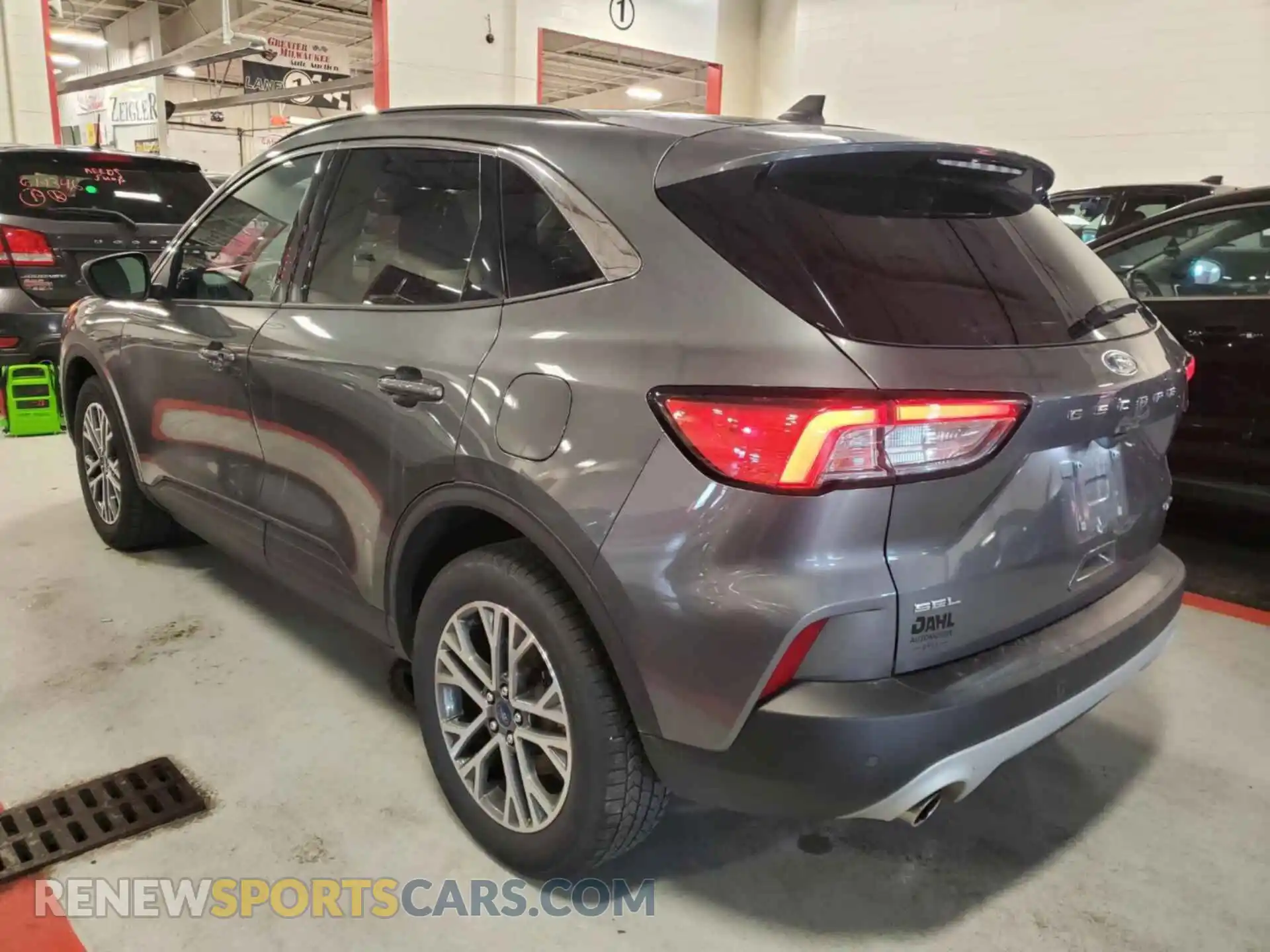 1 Photograph of a damaged car 1FMCU9CZ4MUB25853 FORD ESCAPE 2021