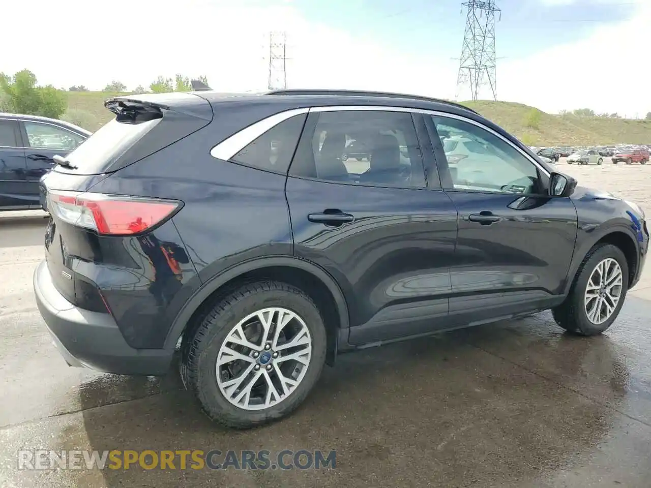 3 Photograph of a damaged car 1FMCU9CZ6MUA38732 FORD ESCAPE 2021