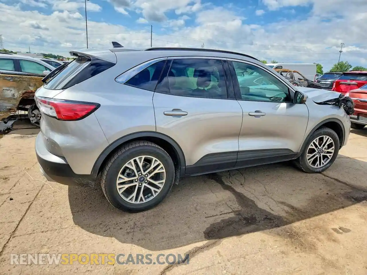 3 Фотография поврежденного автомобиля 1FMCU9CZXMUA51578 FORD ESCAPE 2021