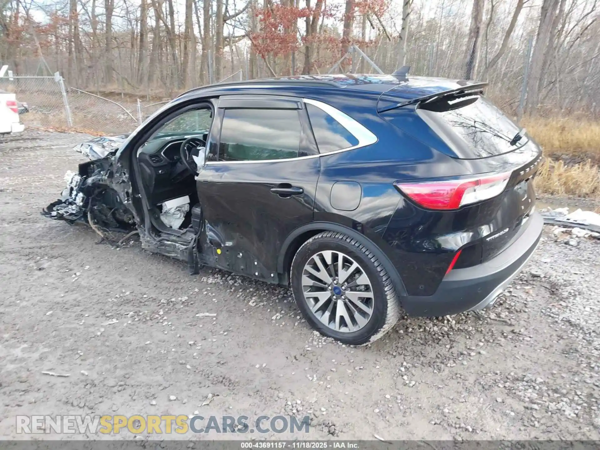 3 fotografías del automóvil dañado 1FMCU9DZ1MUA81860 FORD ESCAPE 2021