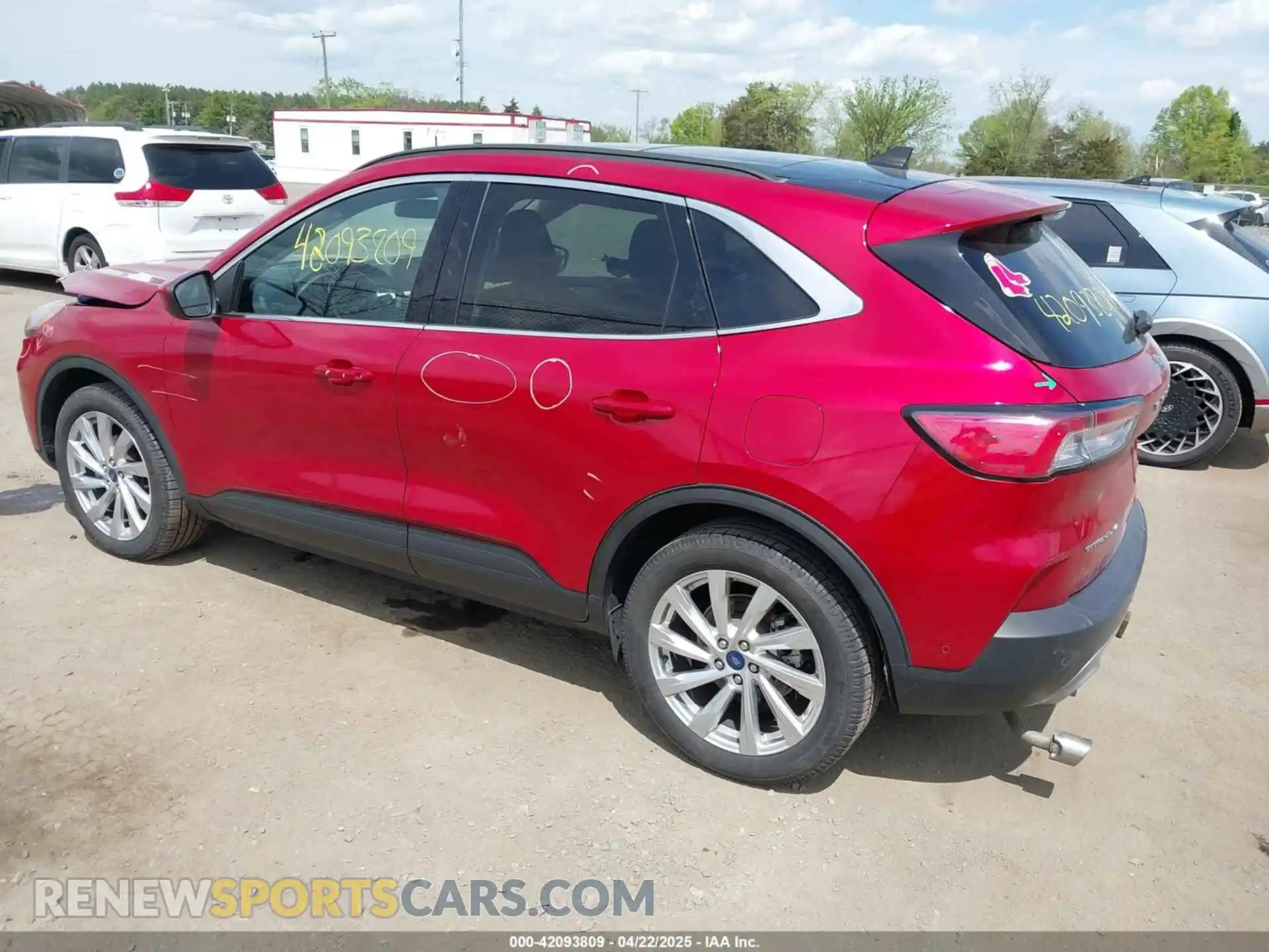 3 Photograph of a damaged car 1FMCU9DZ9MUA15184 FORD ESCAPE 2021
