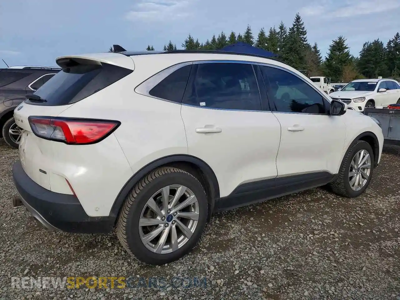 3 Photograph of a damaged car 1FMCU9DZXMUA94719 FORD ESCAPE 2021