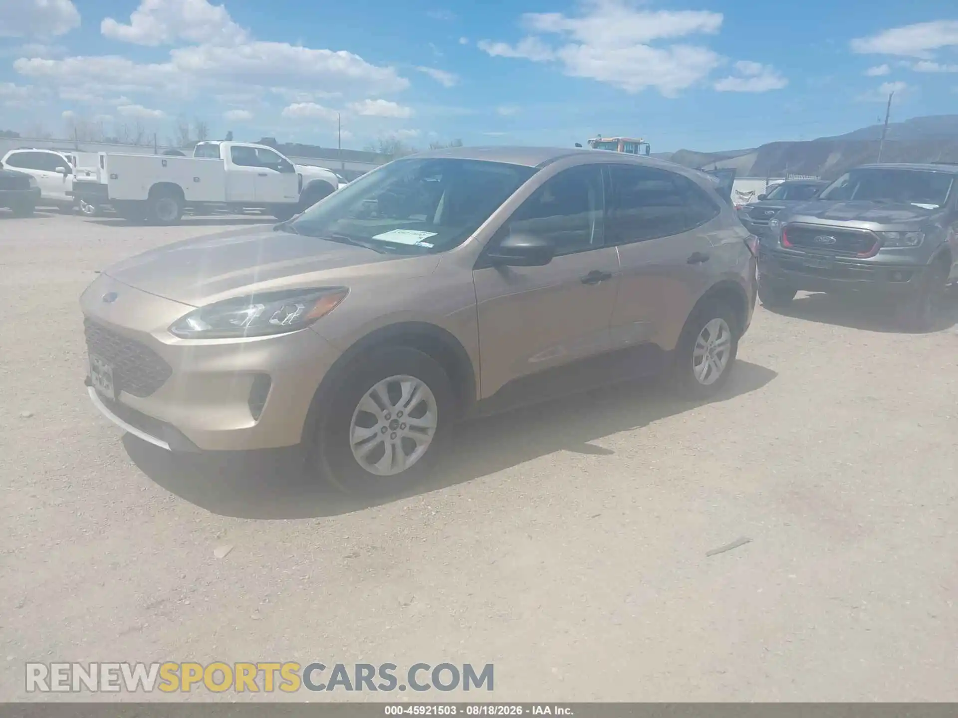 2 fotografías del automóvil dañado 1FMCU9F60MUA68116 FORD ESCAPE 2021