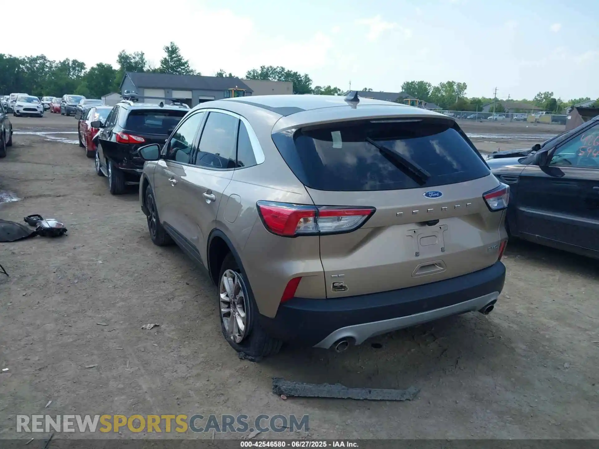 3 Photograph of a damaged car 1FMCU9G60MUA31582 FORD ESCAPE 2021