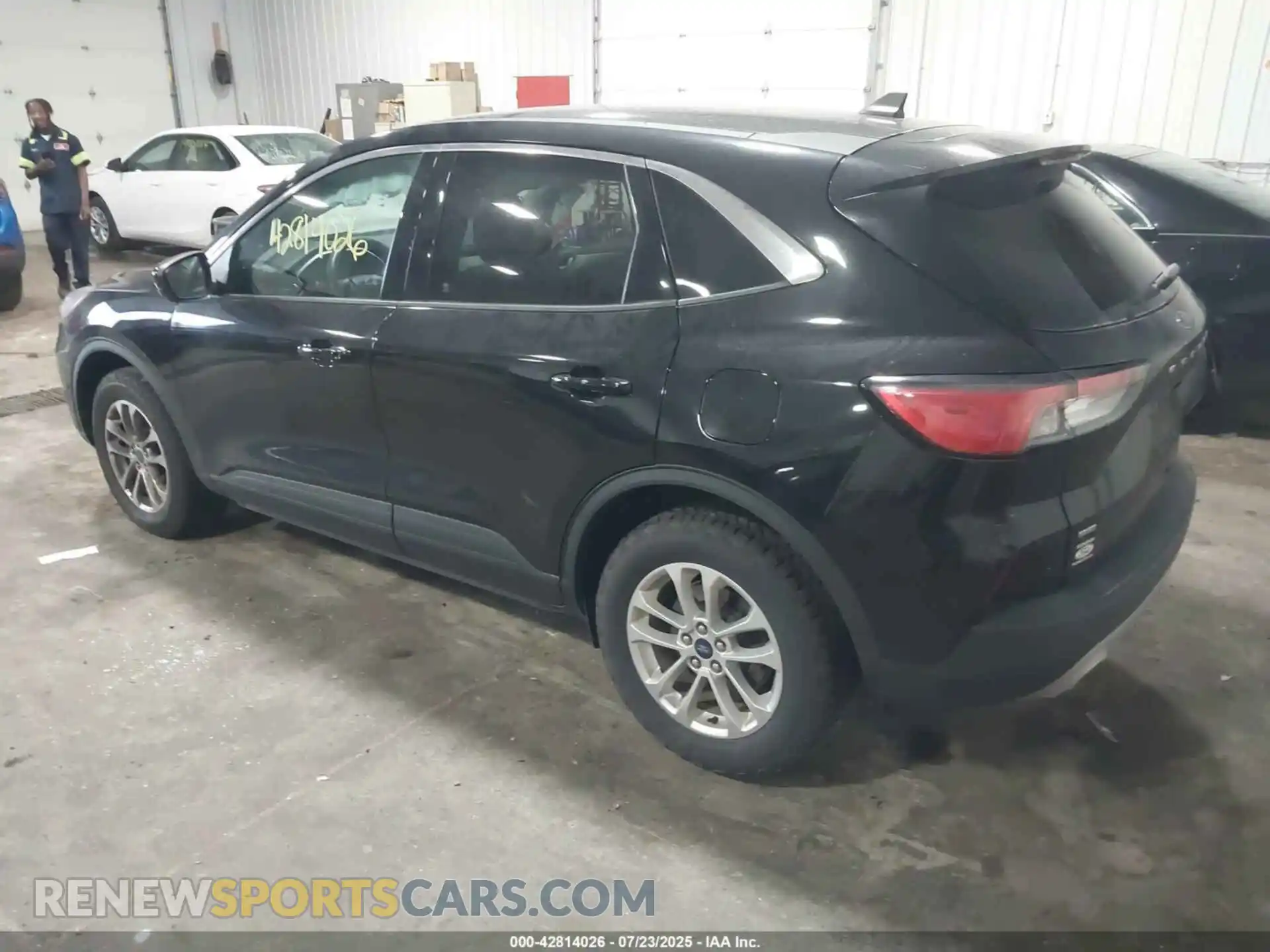 3 Photograph of a damaged car 1FMCU9G63MUA39708 FORD ESCAPE 2021