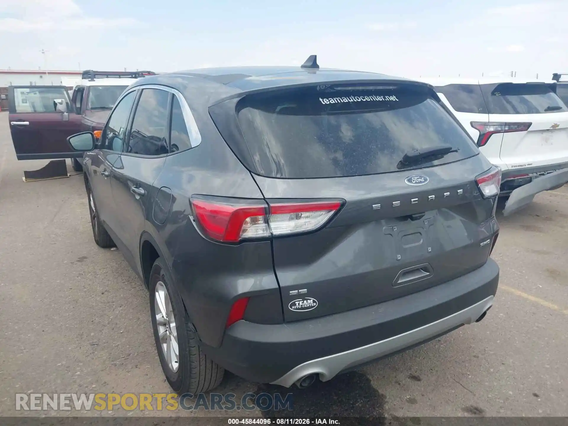 3 fotografías del automóvil dañado 1FMCU9G65MUA29035 FORD ESCAPE 2021