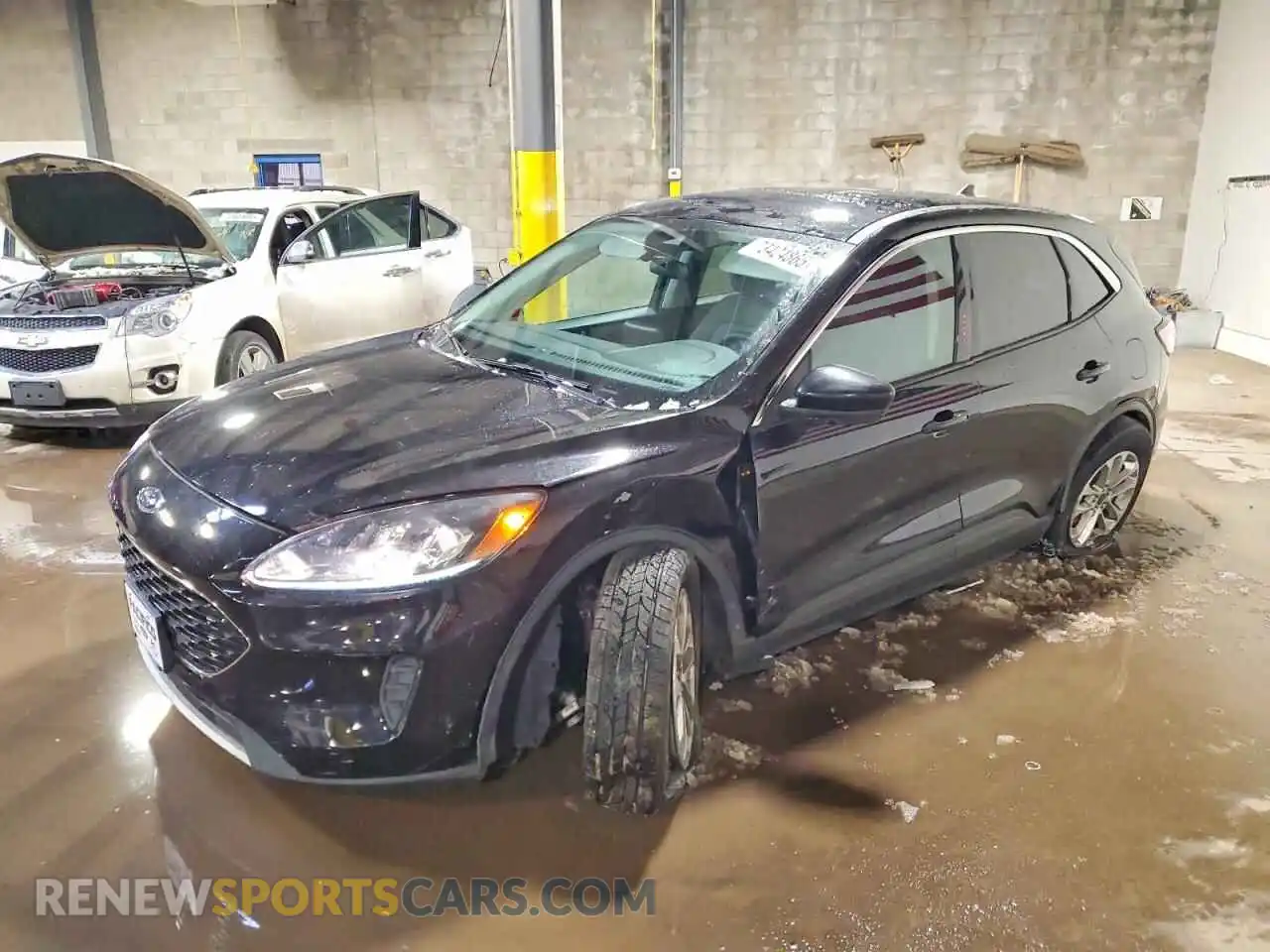 1 Photograph of a damaged car 1FMCU9G65MUB31953 FORD ESCAPE 2021