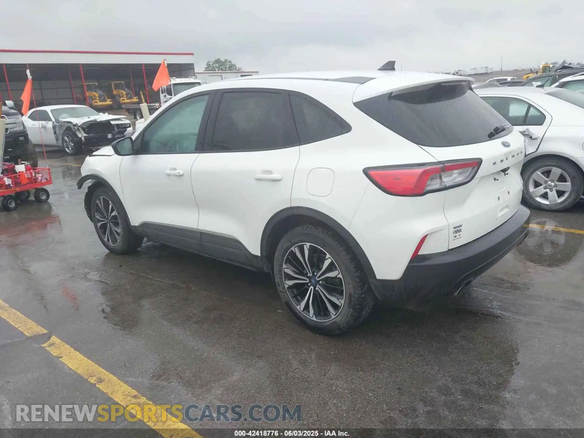 3 fotografías del automóvil dañado 1FMCU9G66MUA16679 FORD ESCAPE 2021